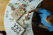 Cargar imagen en el visor de la galería, a boy playing good wood preschool wooden board