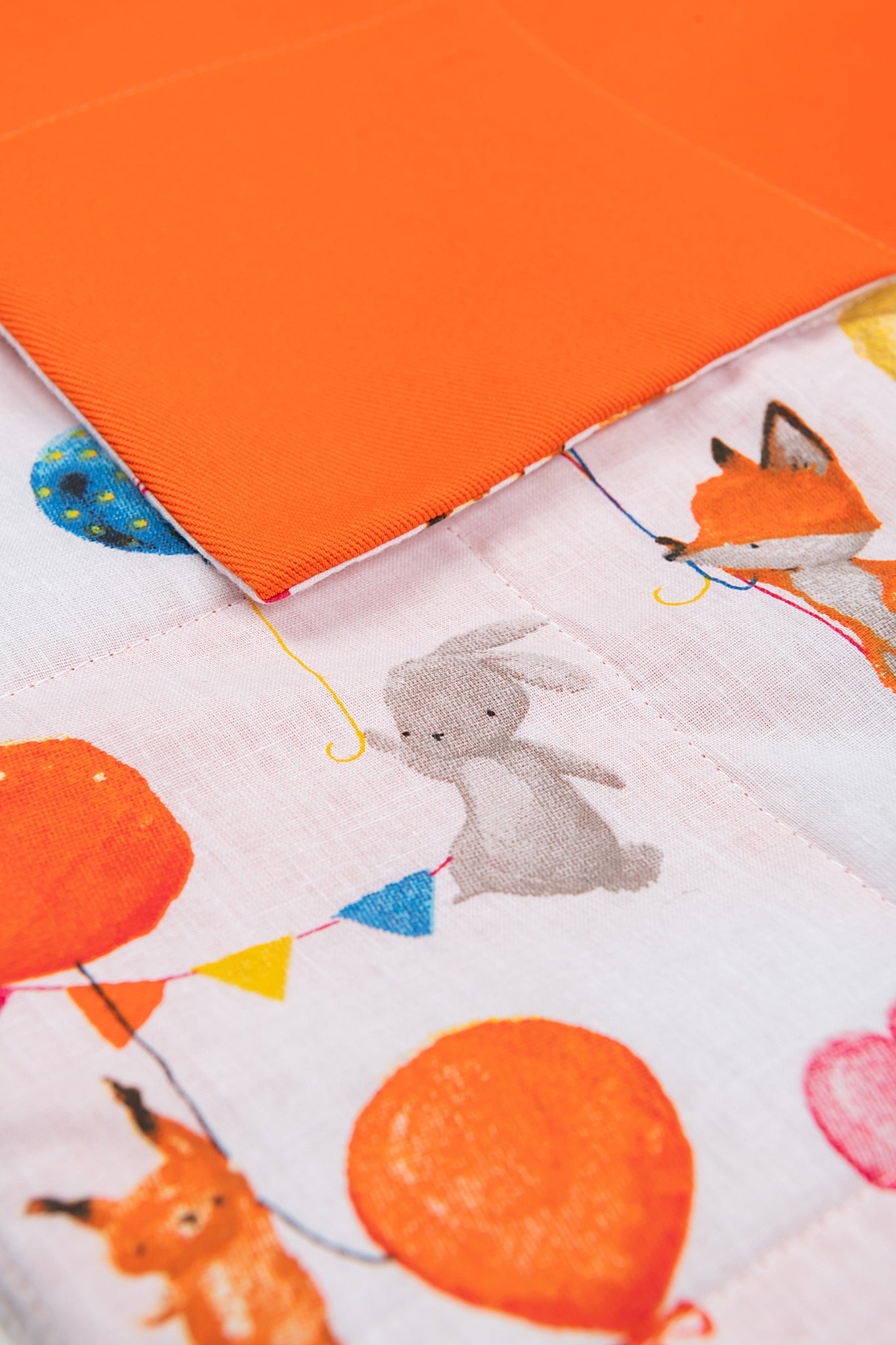 FOREST PARTY WEIGHTED BLANKET print close up