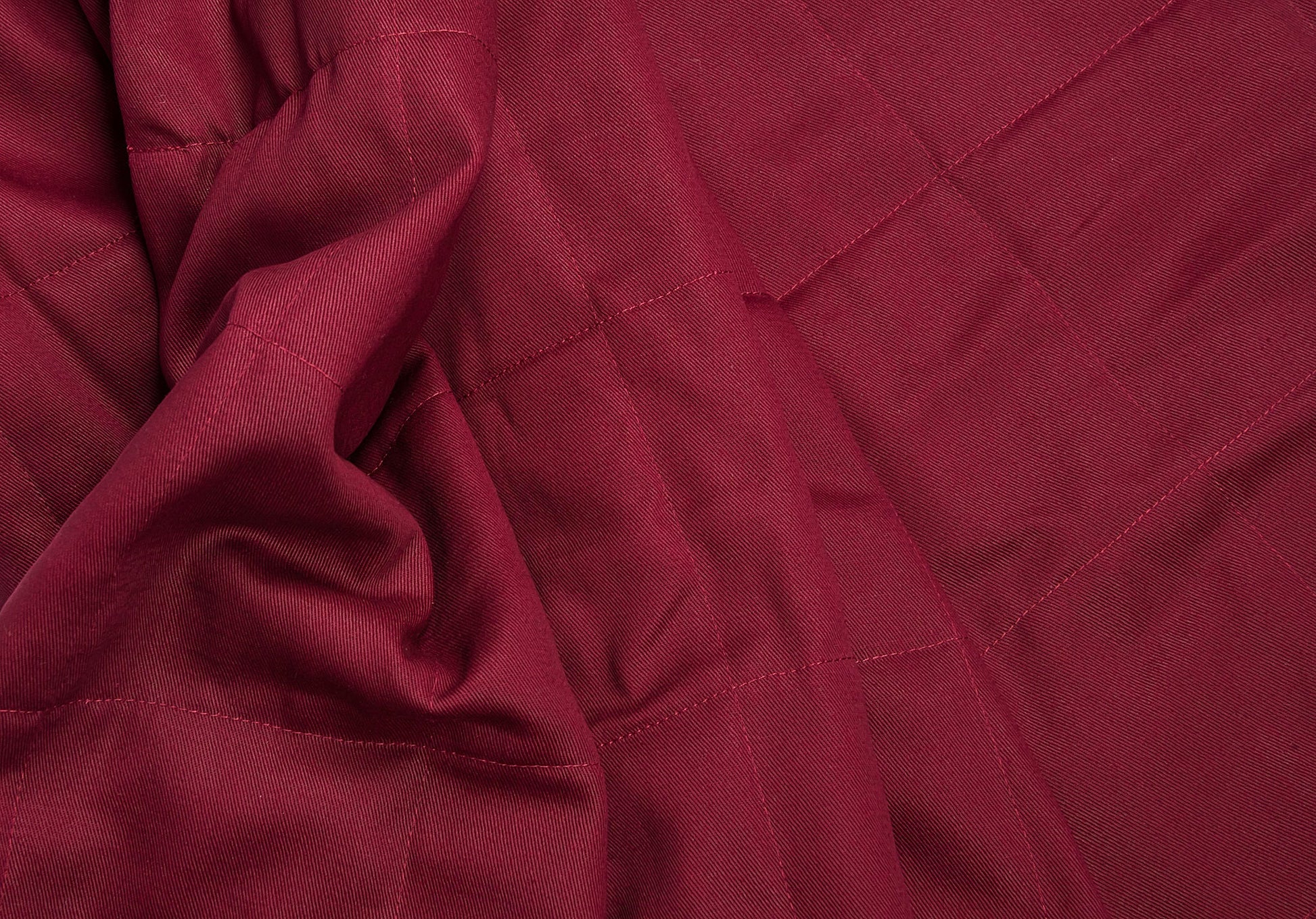 CHERRY RED COTTON WEIGHTED BLANKET | Sensory Owl